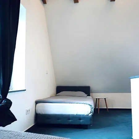 Apartment Haus Im Gruenen Fuer 6 Personen-3 Schlafzimmer- 3 Baedern -waschmaschine-grosse Terrasse- Vollausgestattete Kueche Wolfsburg