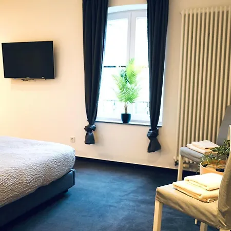 Haus Im Gruenen Fuer 6 Personen-3 Schlafzimmer- 3 Baedern -waschmaschine-grosse Terrasse- Vollausgestattete Kueche Wolfsburg