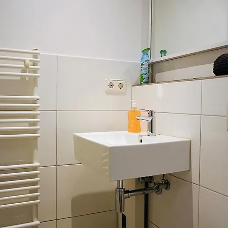 Lejlighed Haus Im Gruenen Fuer 7 Personen-3 Schlafzimmer- 3 Baedern -waschmaschine-grosse Terrasse- Vollausgestattete Kueche