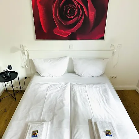Haus Im Gruenen Fuer 7 Personen-3 Schlafzimmer- 3 Baedern -waschmaschine-grosse Terrasse- Vollausgestattete Kueche Wolfsburg