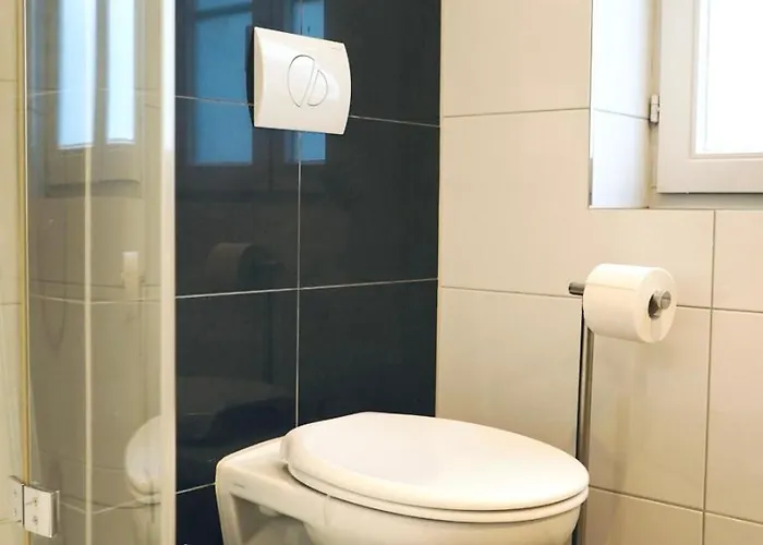 Appartement Haus Im Gruenen Fuer 6 Personen-3 Schlafzimmer- 3 Baedern -waschmaschine-grosse Terrasse- Vollausgestattete Kueche *