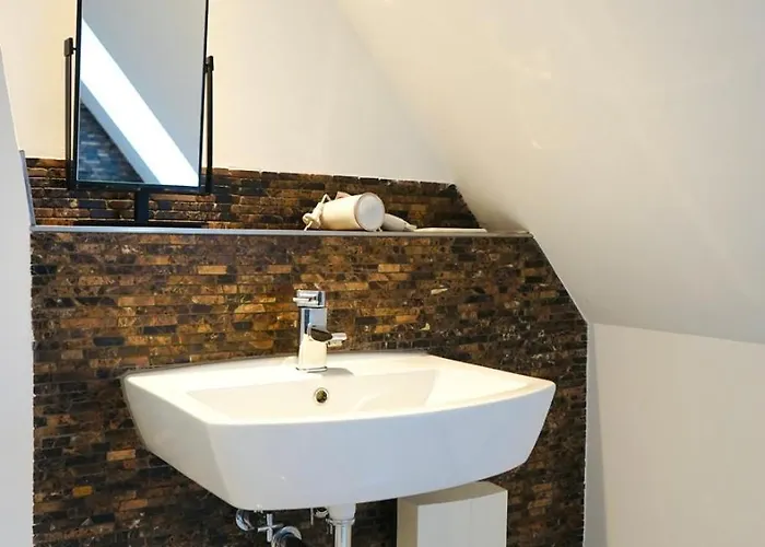 Haus Im Gruenen Fuer 6 Personen-3 Schlafzimmer- 3 Baedern -waschmaschine-grosse Terrasse- Vollausgestattete Kueche *