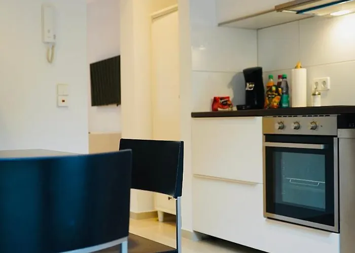 Appartement Haus Im Gruenen Fuer 6 Personen-3 Schlafzimmer- 3 Baedern -waschmaschine-grosse Terrasse- Vollausgestattete Kueche *
