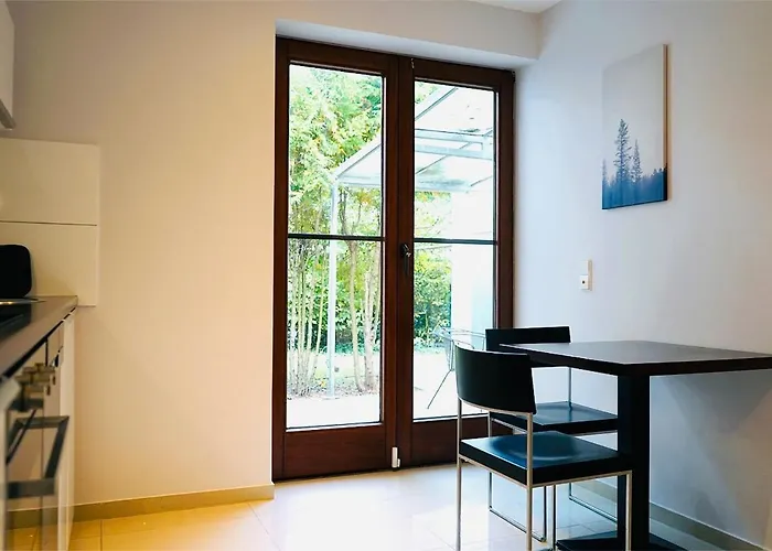 Haus Im Gruenen Fuer 6 Personen-3 Schlafzimmer- 3 Baedern -waschmaschine-grosse Terrasse- Vollausgestattete Kueche Appartement